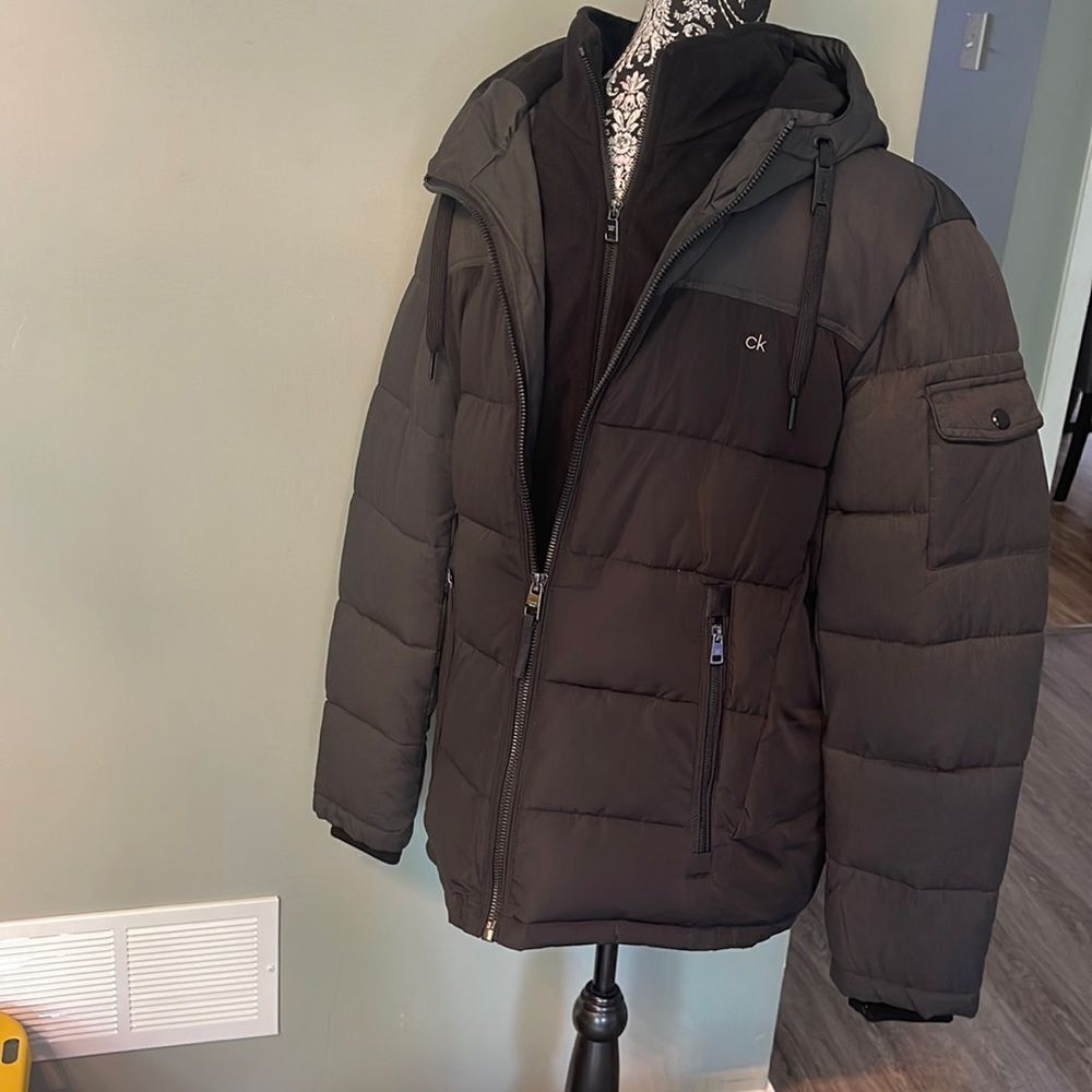 Calvin Klein Black Puffer Jacket NEW - Picture 2 of 7